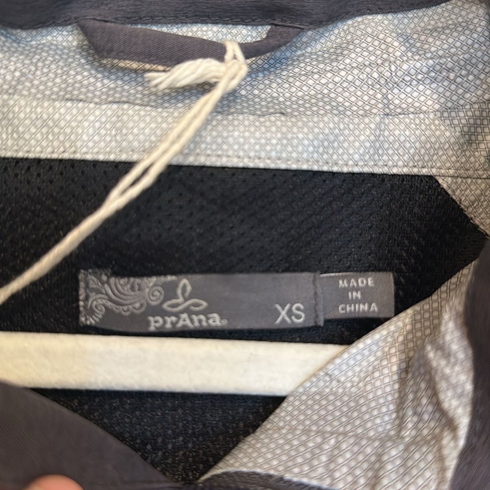 Prana rain jacket - Picture 2 of 3